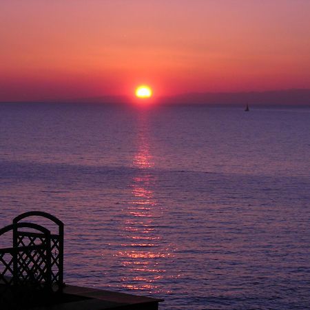 Romantic Sea View Flat In Genova Eksteriør billede