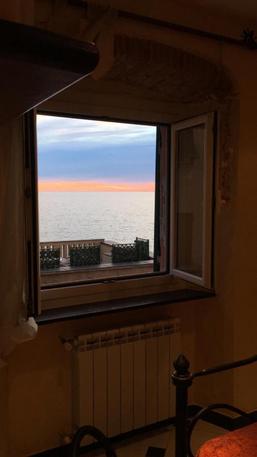 Romantic Sea View Flat In Genova Eksteriør billede